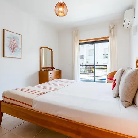 דירה Tropical 2 Bdr In Centre By Lovelystay