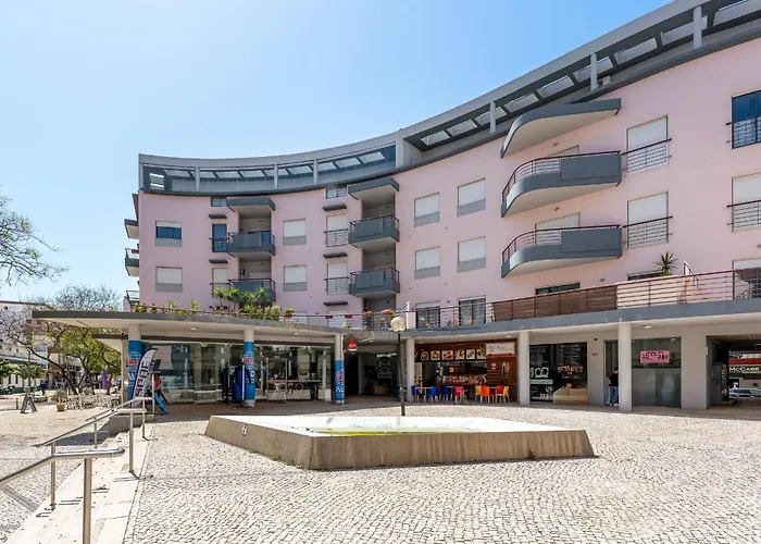 Apartamento Tropical 2 Bdr In Centre By Lovelystay Lagos