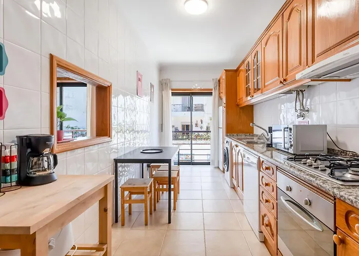 Apartamento Tropical 2 Bdr In Centre By Lovelystay Lagos