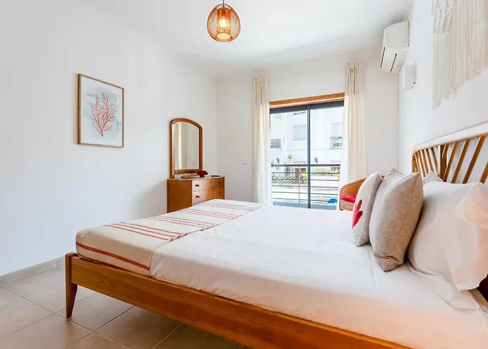 Apartamento Tropical 2 Bdr In Centre By Lovelystay